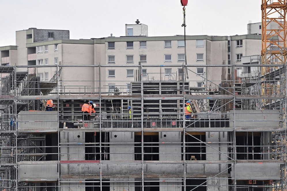 Wer in Wien baut, muss regelmäßig zur Wiener Baupolizei zu Abstimmungsgesprächen. Da das vor allem bei komplexen Bauten oft viel Zeit kostet, ordnet die Stadt nun das Beratungsangebot der Baupolizei neu.
