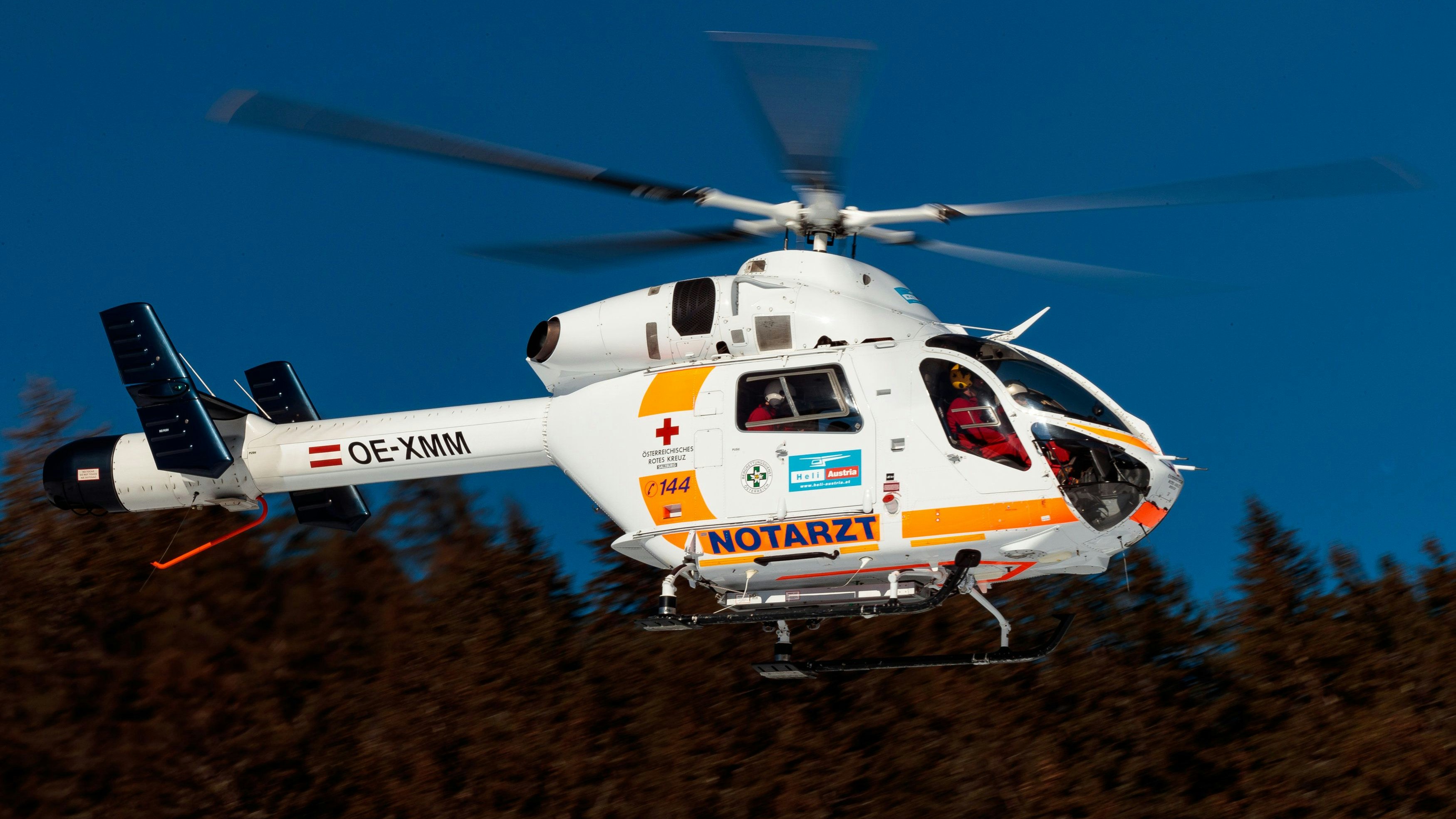 Der Bub wurde mit dem Notarzthubschrauber nach Salzburg geflogen (Symbolbild).