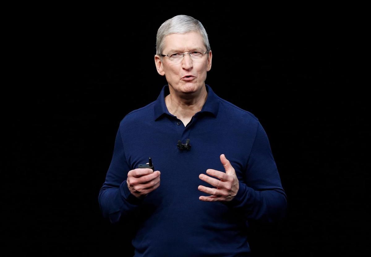 Apple-Chef Tim Cook verdient 2021 fast hundert Millionen Dollar 