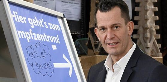 18.01.2022: Mückstein macht jetzt knallharte Omikron-Ansage: Der Gesundheitsausschuss hat den Startschuss für die Impfpflicht gegen COVID-19 ab Februar für alle ab 18 Jahren gegeben. Mückstein spricht Klartext. Hier >>