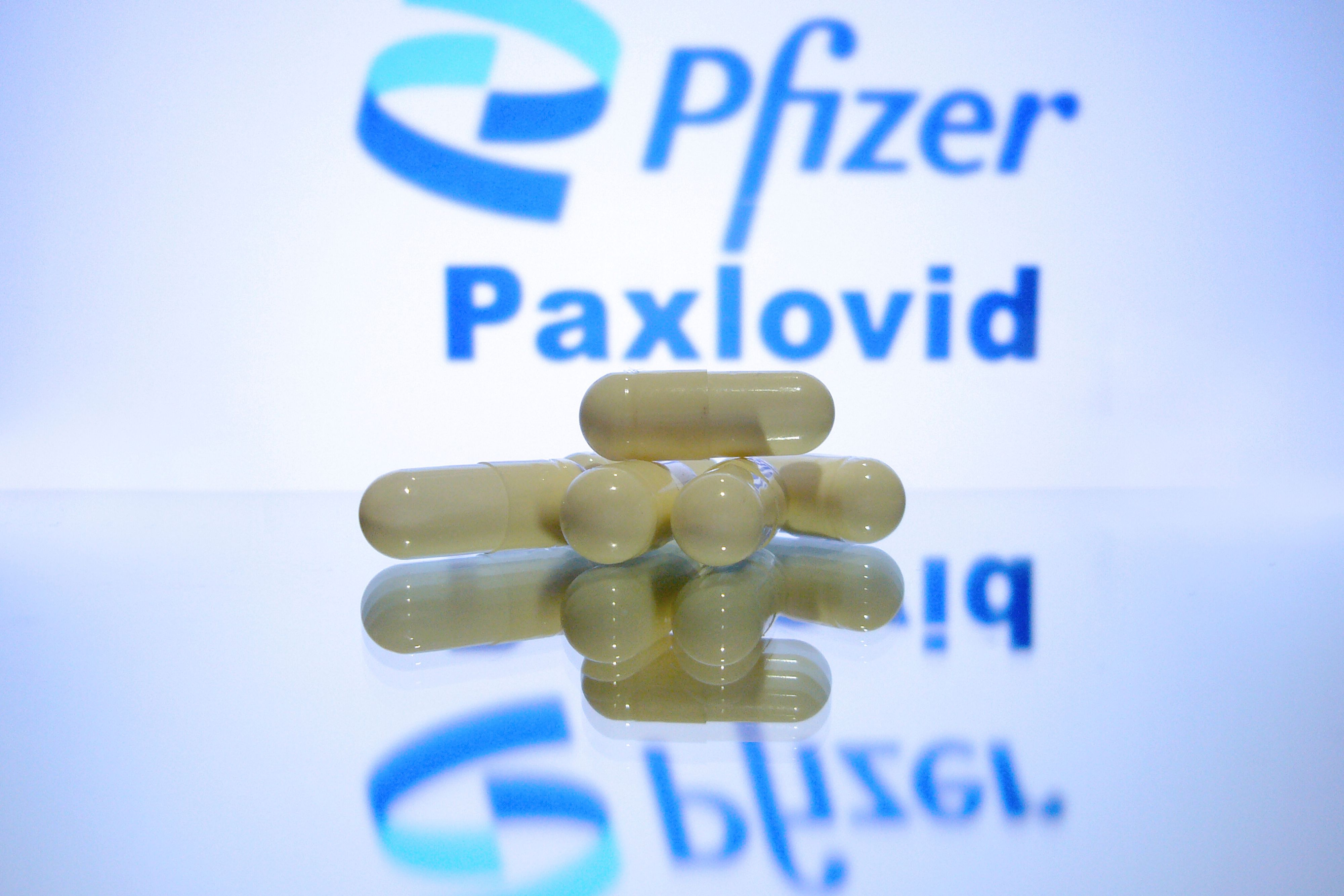Download von www.picturedesk.com am 19.01.2022 (12:23).  Topic picture / symbol photo Corona pill Paxlovid from Pfizer. Anti-Covid pill: government buys a million packs. Pfizer's corona pill reduces clinical risk by 90 percent. - 20211228_PD2159 - Rechteinfo: Rights Managed (RM)