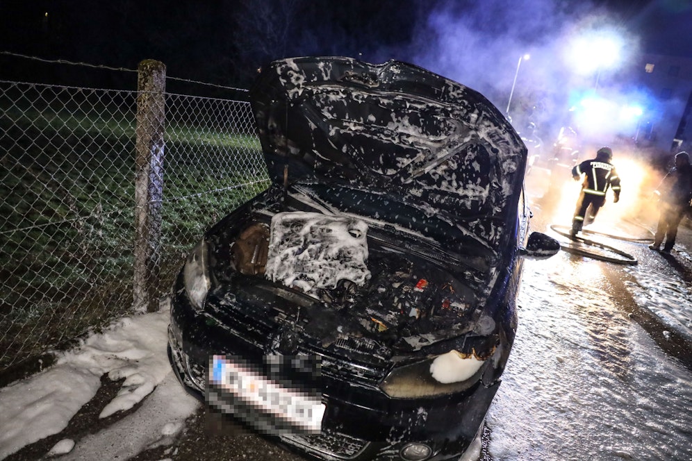 Der Mann zündete einfach eine fremdes Auto an.