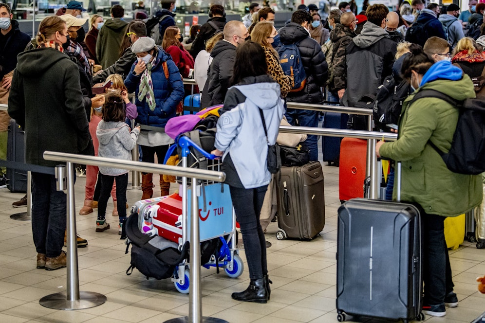 Für Geboosterte wird die Testpflicht bei der Einreise nach Österreich aufgehoben.