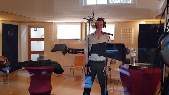 Der Wiener Juwelier Philipp Thurzo hat vor Jahren das Songwriting für sich entdeckt. Sein neuestes Lied ist ein Appell für den Frieden.