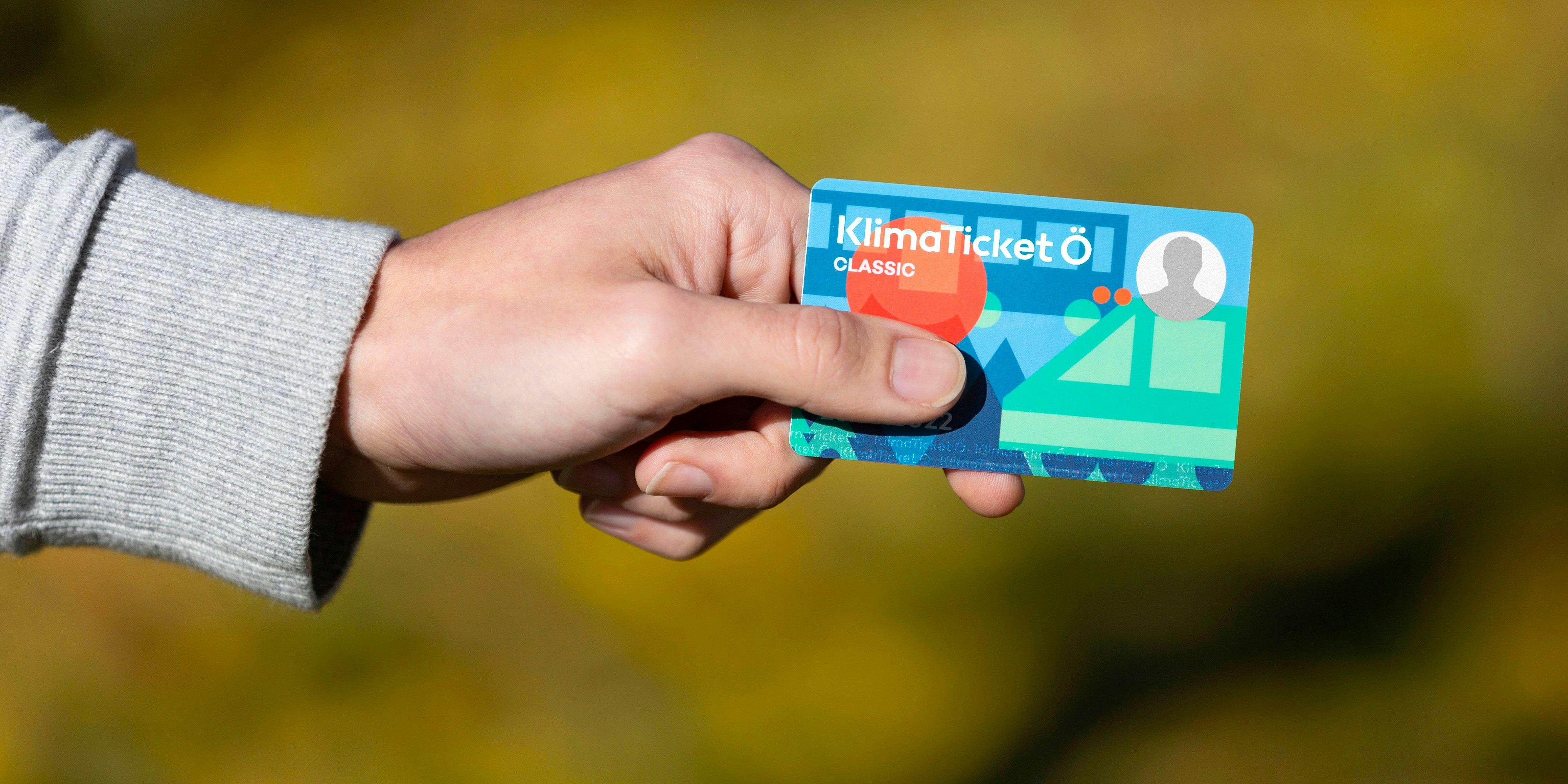 Das Klimaticket wird seit Ende Oktober 2021 verkauft – angekommen ist es aber noch immer nicht bei jedem.