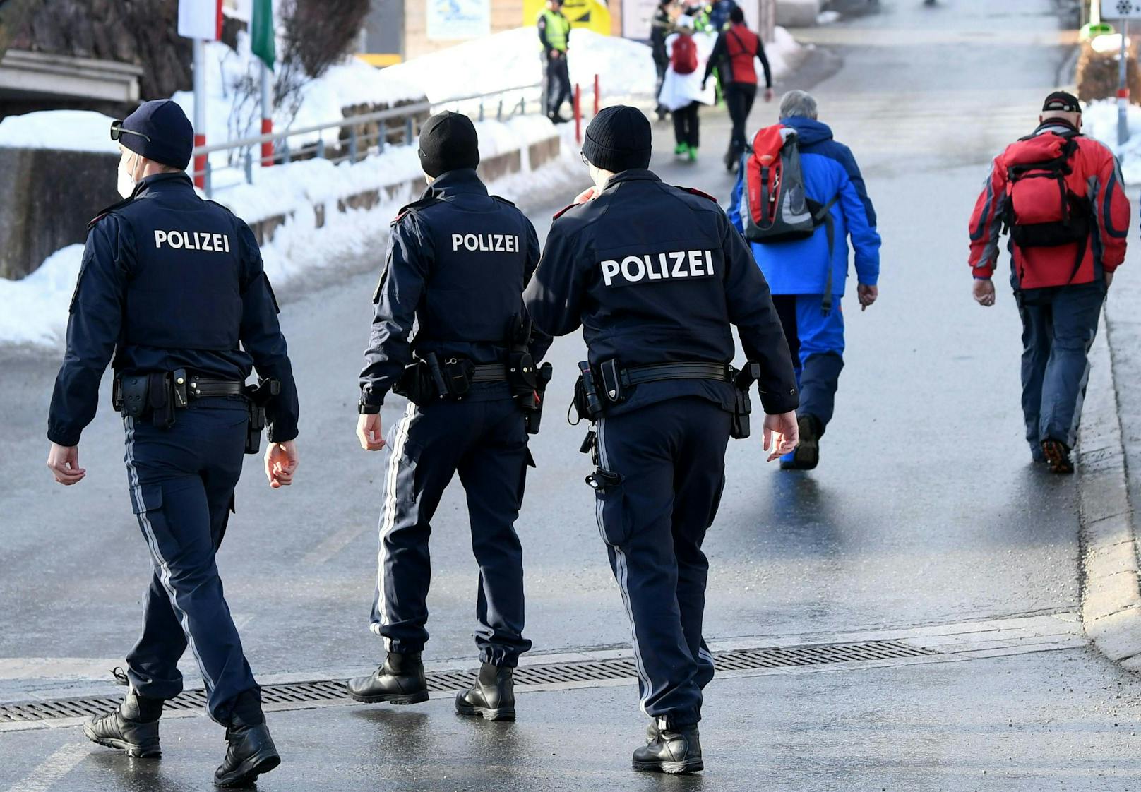 Die Tiroler Polizei musste wegen randalierender Skifahrer ausrücken. Symbolbild. 