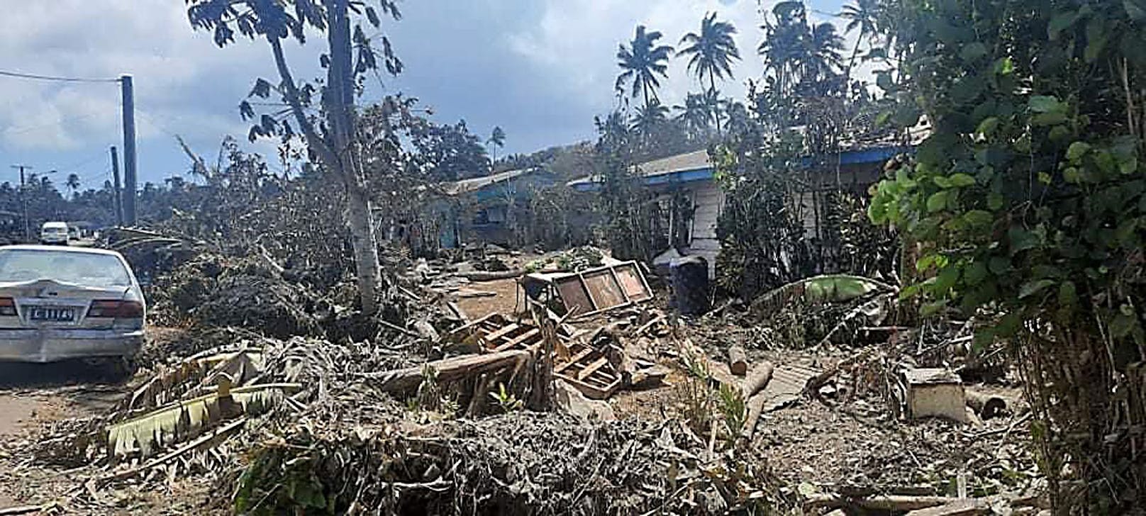 In Tongas Hauptstadt Nuku'alofa wurden unzählige Häuser von der durch den Vulkanausbruch ausgelösten Tsunamiwelle zerstört.