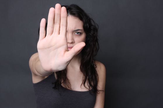 Das ungefragte Versenden von Dick-Pics soll strafrechtlich verfolgt werden, da es zukünftig unter sexuelle Belästigung fällt.