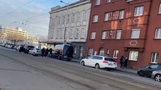 Nach dem Auffahrunfall kam es zu einem Raufhandel.