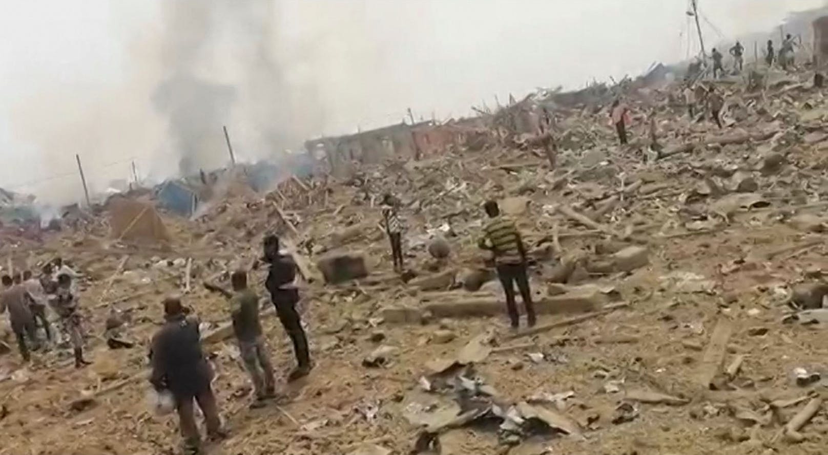 Mega-Explosion zerstört ganzes Dorf – 17 Todesopfer