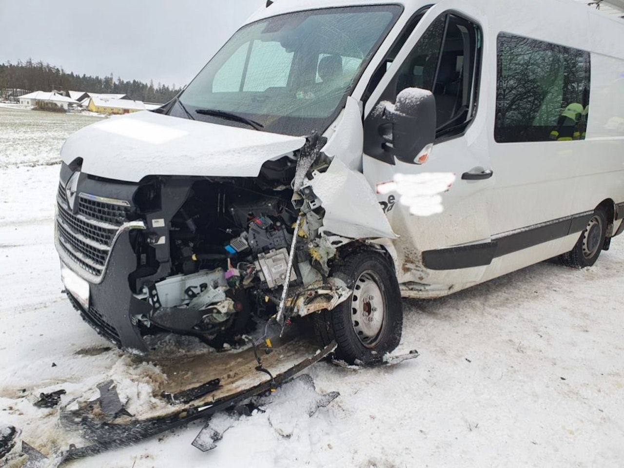 Heute.at - Zwei Verletzte nach Crash mit Lkw in Heidenreichstein