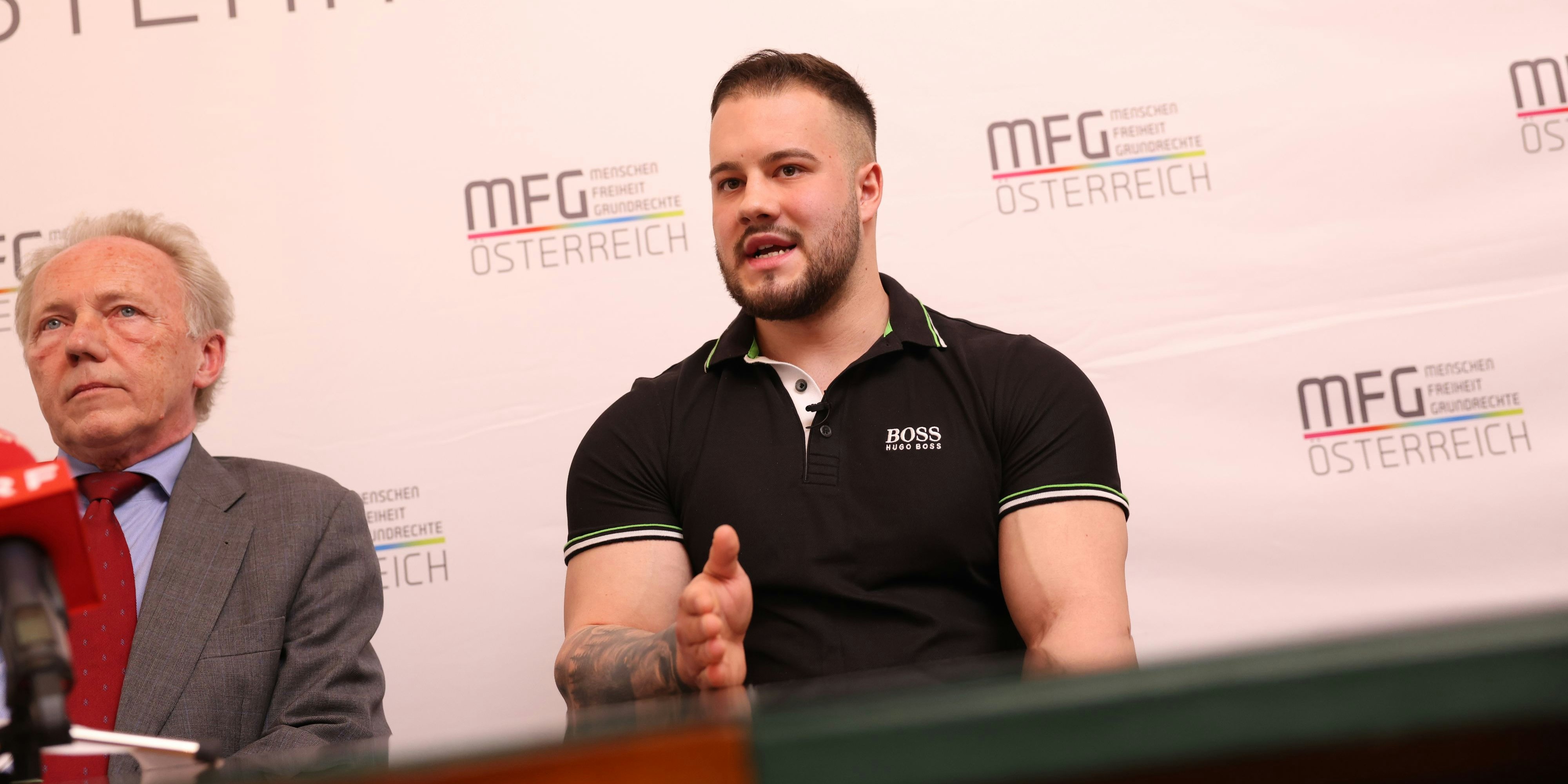 Fitnesstrainer Aleksandar ist im Dezember gegen das Coronavirus geimpft worden – eine Herzrhythmusstörung ist die Folge.