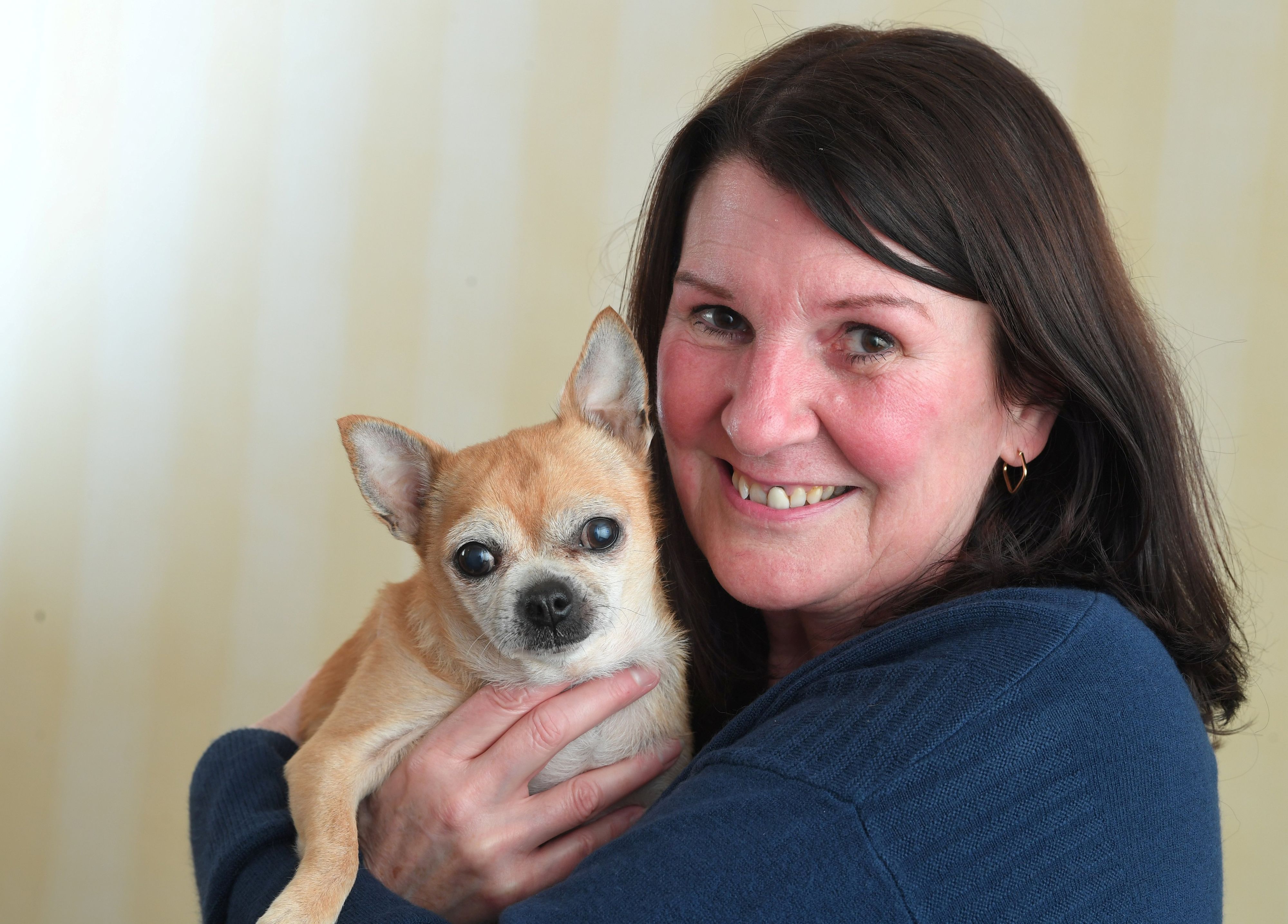 Anstatt ein Wohnmobil anzuschaffen, steckte Julie Blakeley ihre Ersparnisse in den kleinen "Chino". 