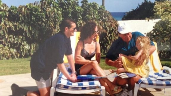 Falco kam zu Familie Lugner ins Hotel in der Dominikanischen Republik