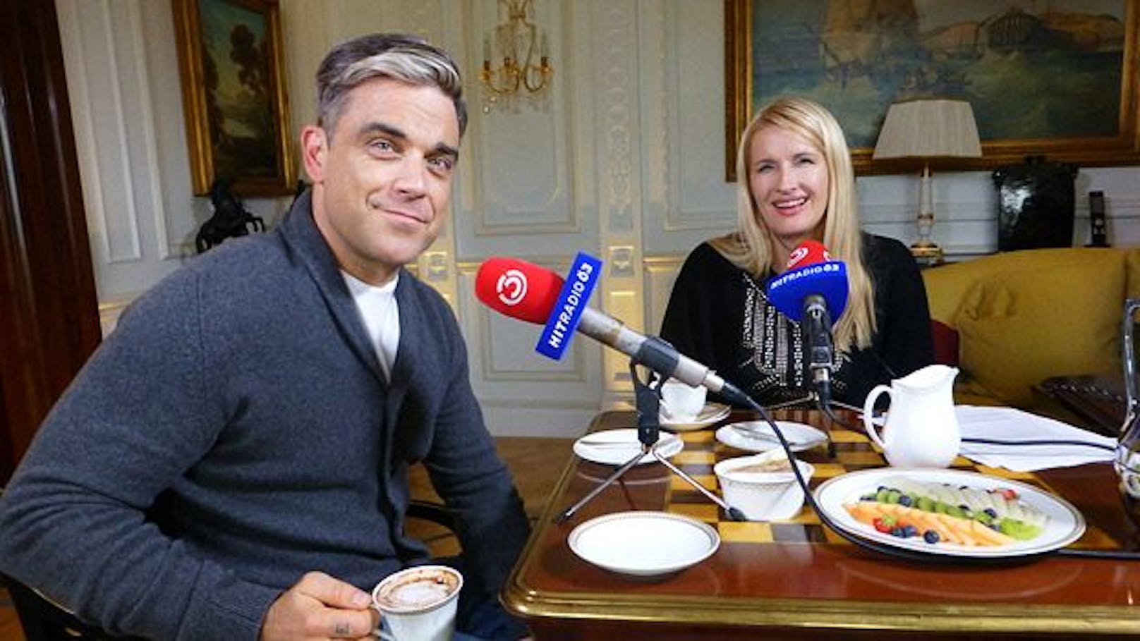 Auch Robbie Williams plauderte mit Claudia Stöckl 