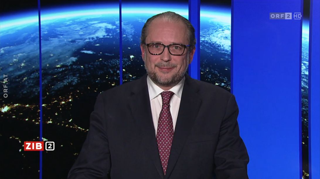 Die Frage zur Wahrheit über Putin ließ Schallenberg schmunzeln.