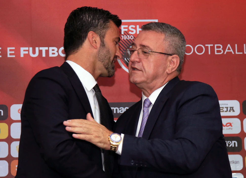 Armand Duka (rechts) mit dem einstigen Milan-Spieler Christian Panucci. 