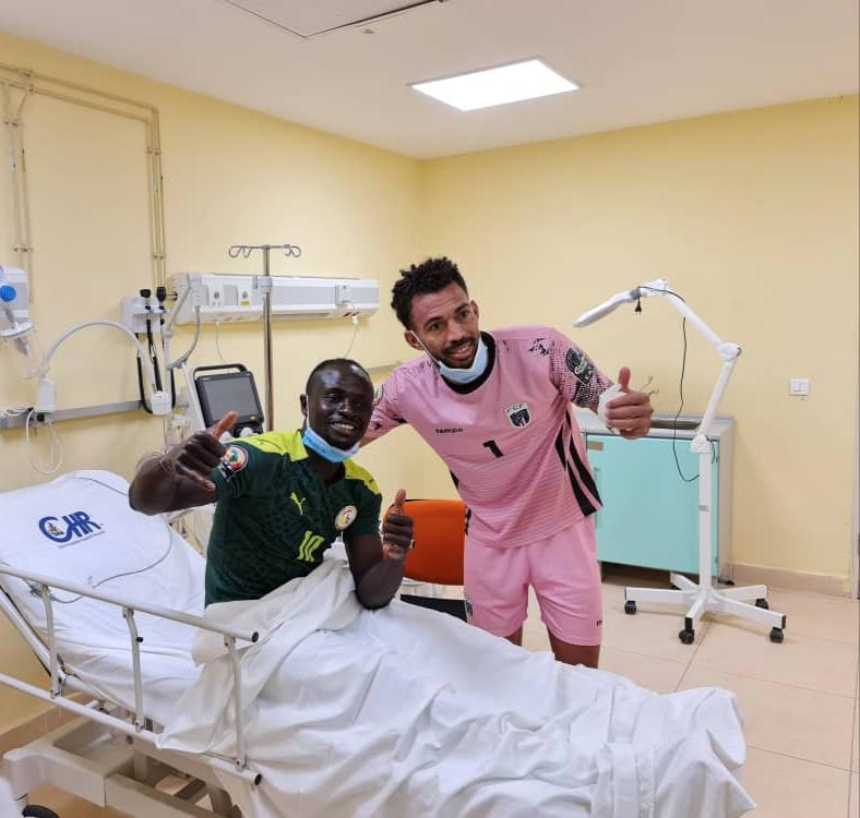 Sadio Mane grüßt aus dem Spital