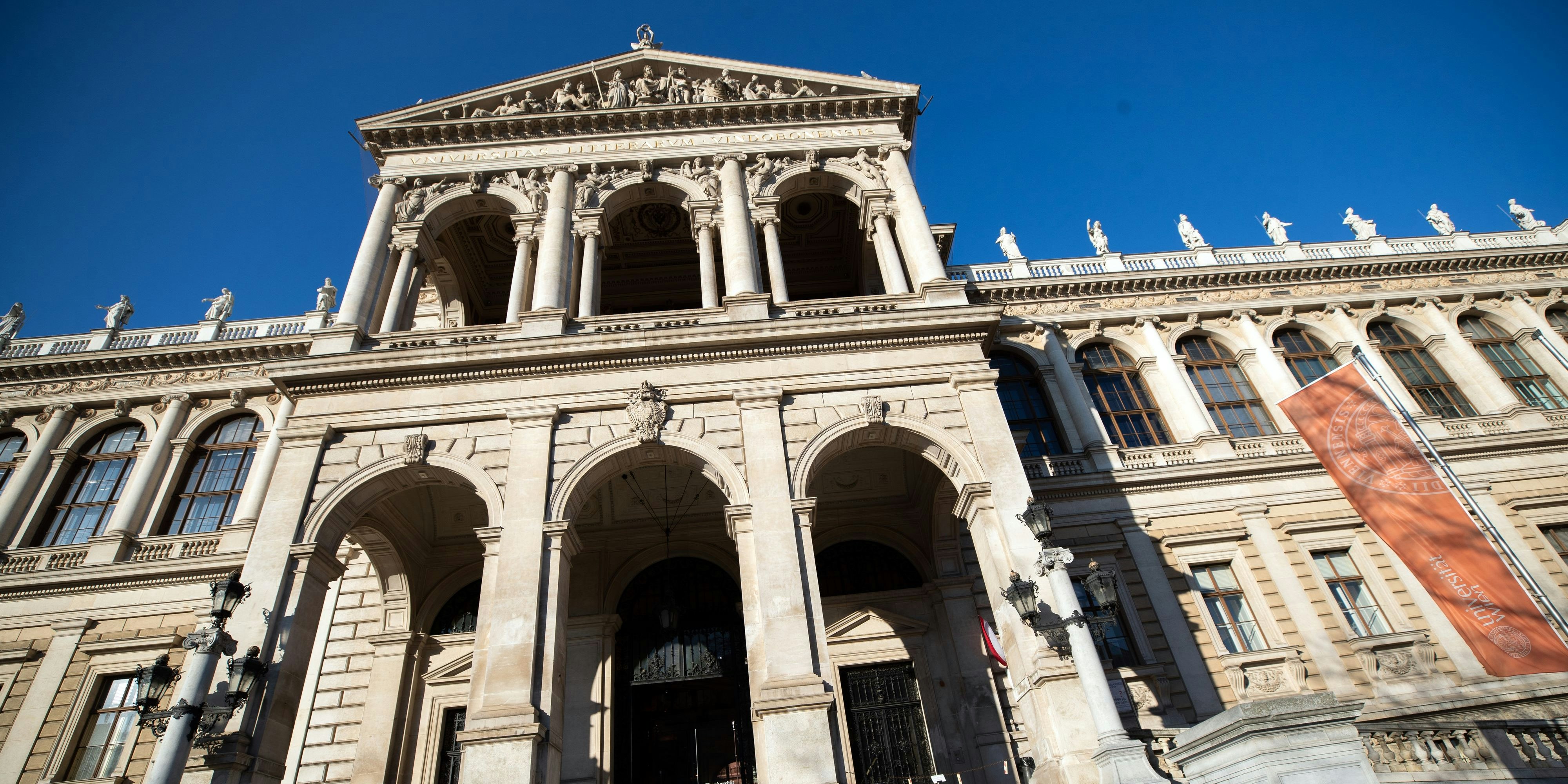 Die Universitäten nutzen Social Media, um ihr Studienangebot zu vermarkten und sich mit relevanten Zielgruppen auszutauschen.