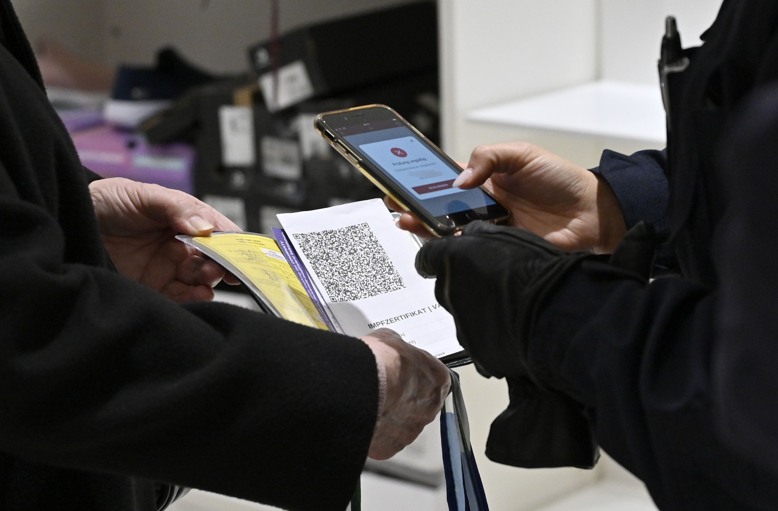 2G-Kontrollen (Symbolbild)