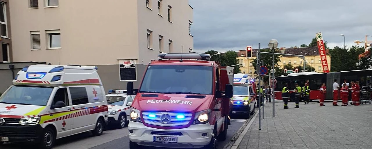 60 Menschen mussten das Wohnhaus fluchtartig verlassen.