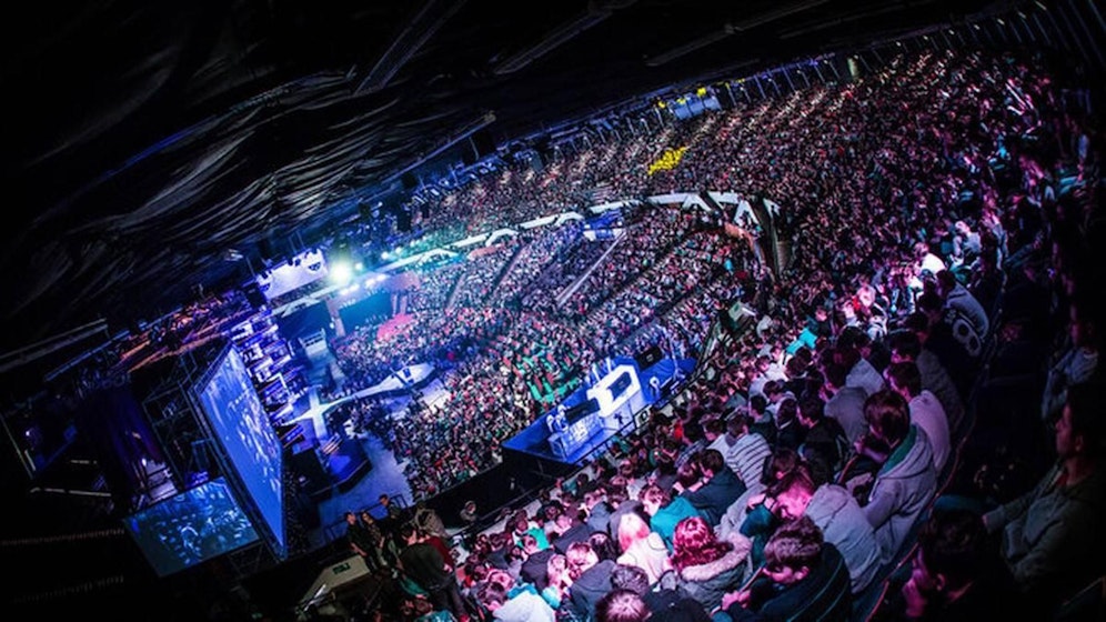 Die älteste E-Sport Liga der Welt wird für eine Milliarde US-Dollar gekauft.