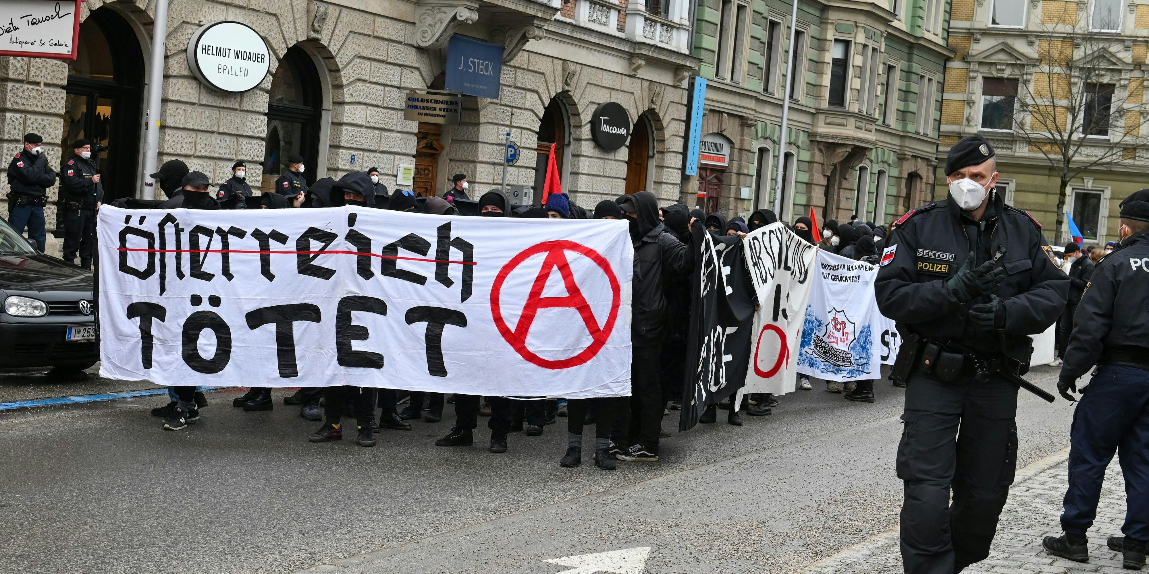 Die Innsbrucker Demo sorgte landesweit für Schlagzeilen.