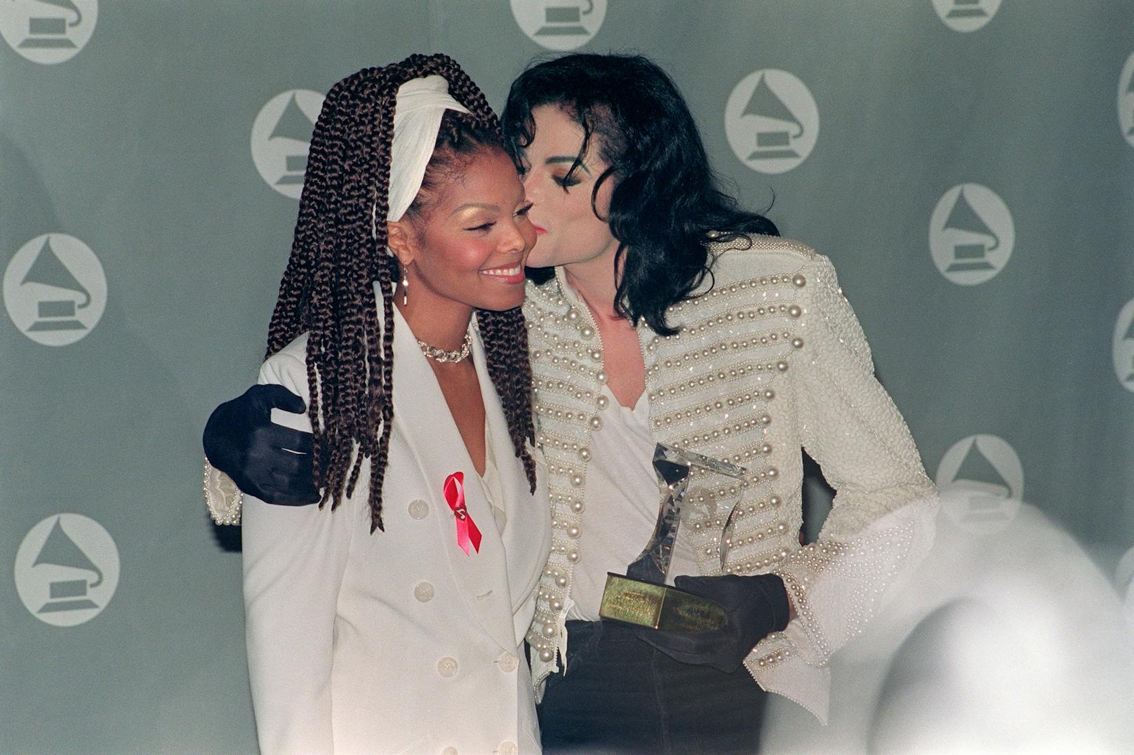 "Schwein": Janet Jackson rechnet mit Bruder Michael ab