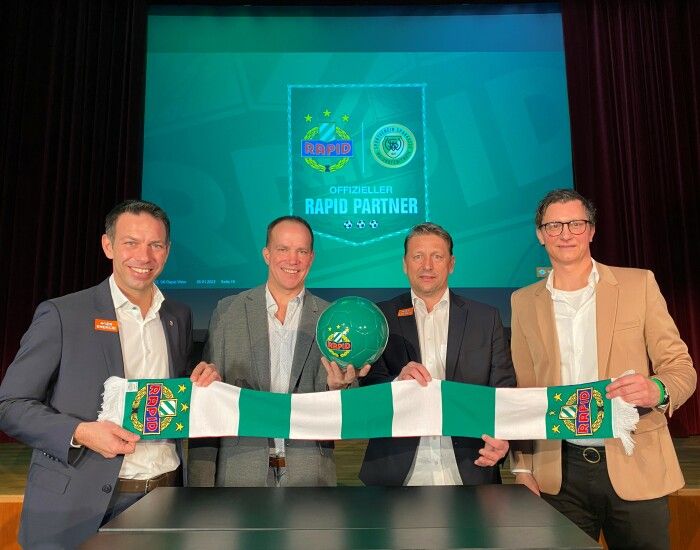 Peschek, Waidhofen-Kassier Johannes Stumvoll, Barisic und Waidhofen-Obmann Andreas Hanisch.