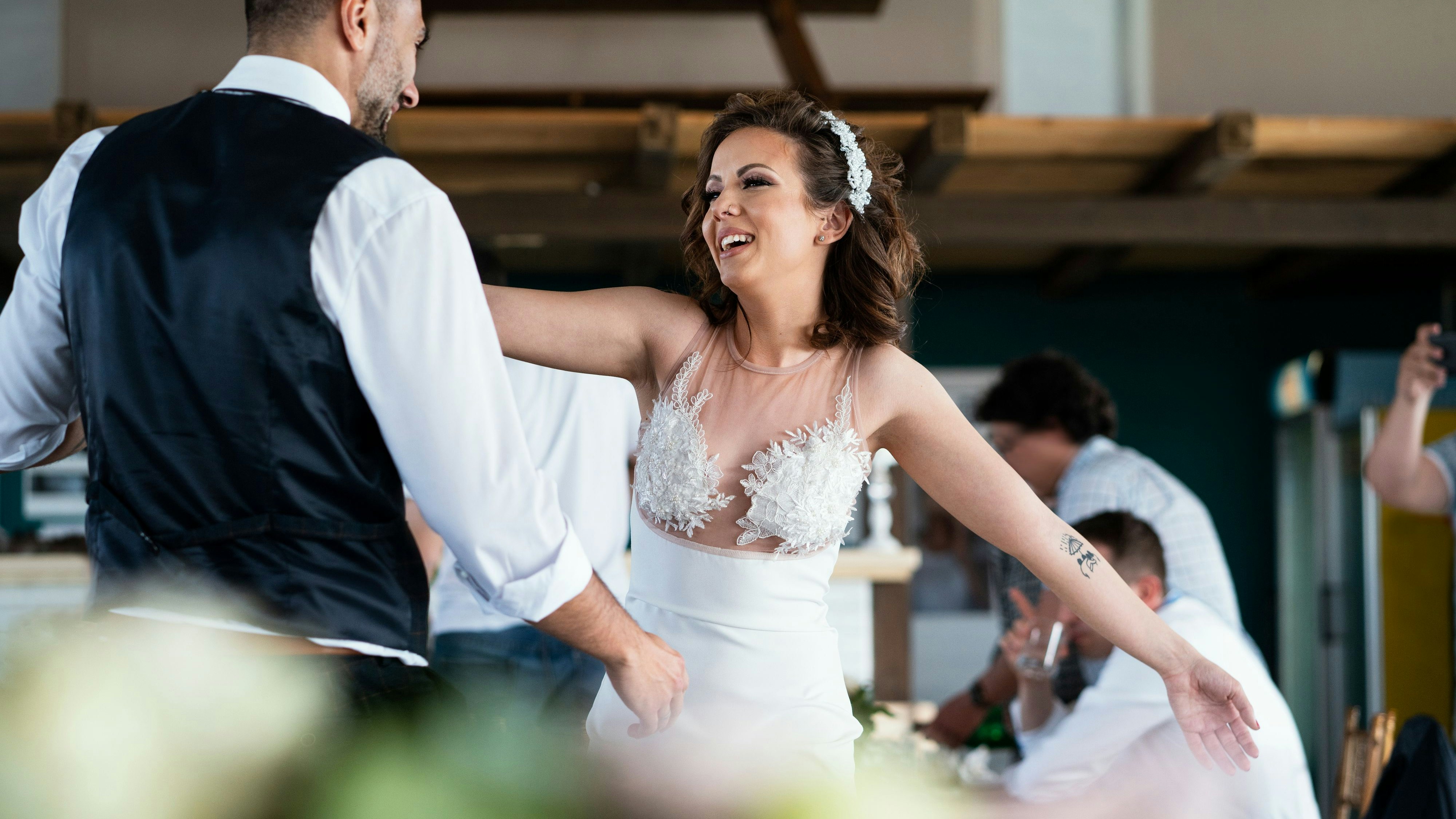 Schon wenige Stunden nach der Hochzeit reichte der Bräutigam die Scheidung ein. (Symbolbild) 