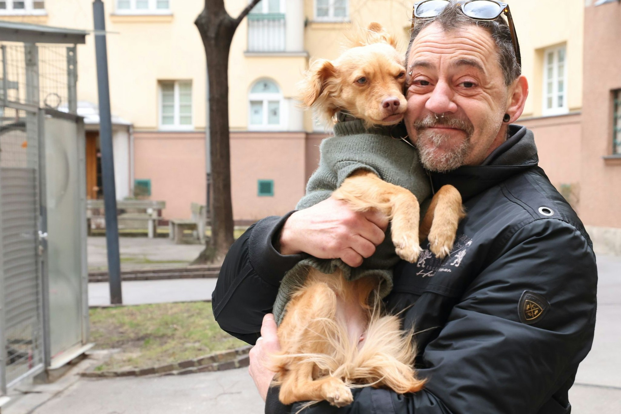 Große Wiedersehensfreude bei Alfred Burger und seiner "Luzy".