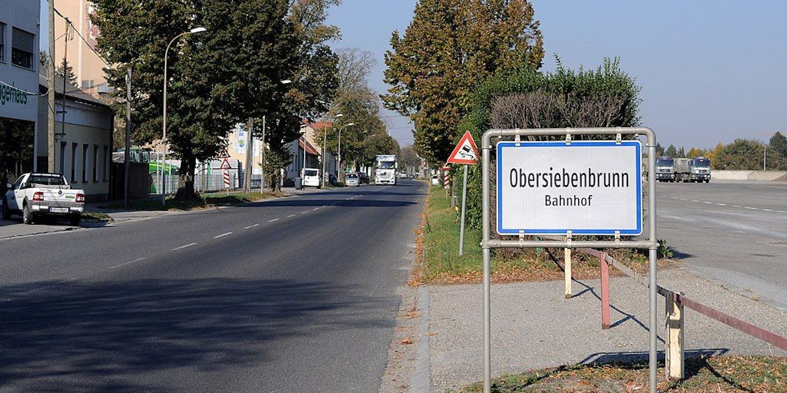 Ortseinfahrt in Obersiebenbrunn.