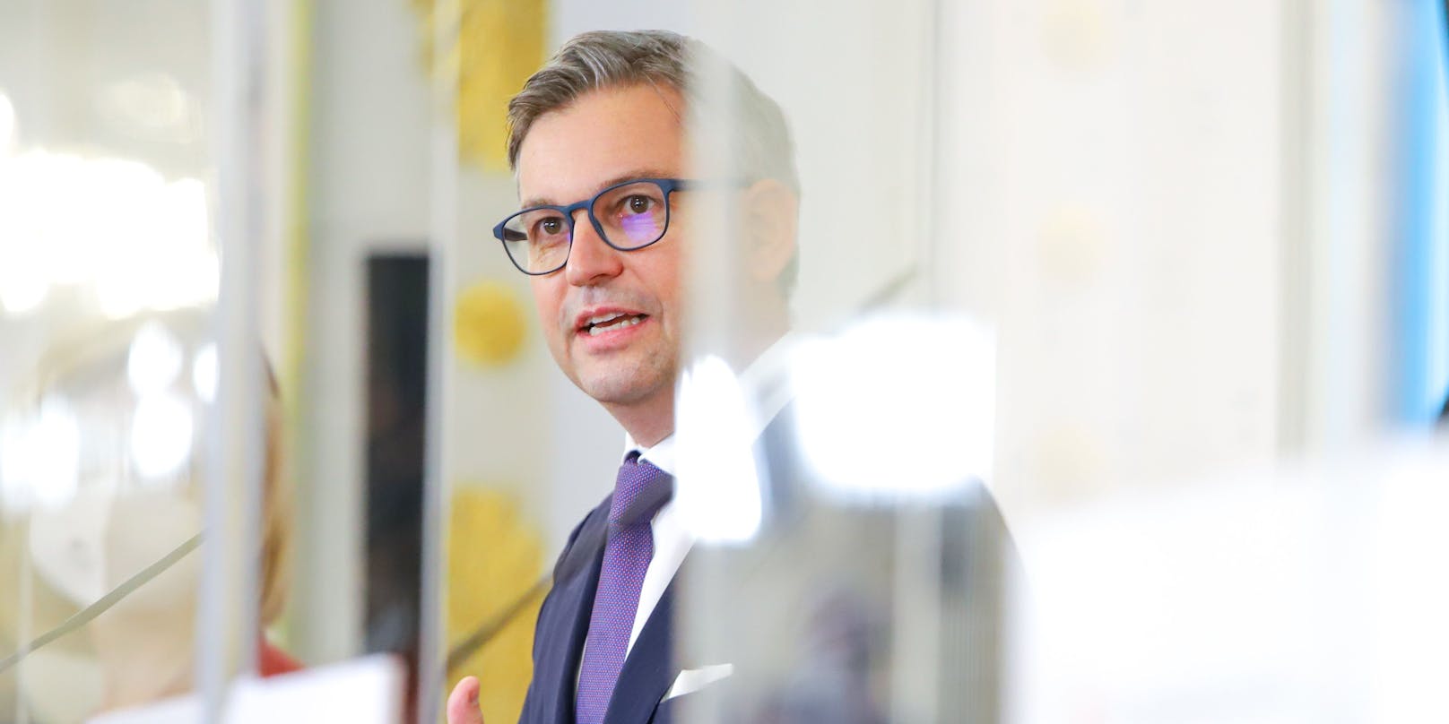 ÖVP-Finanzminister Magnus Brunner ist kostenpflichtigen Corona-Test gegenüber nicht abgeneigt.