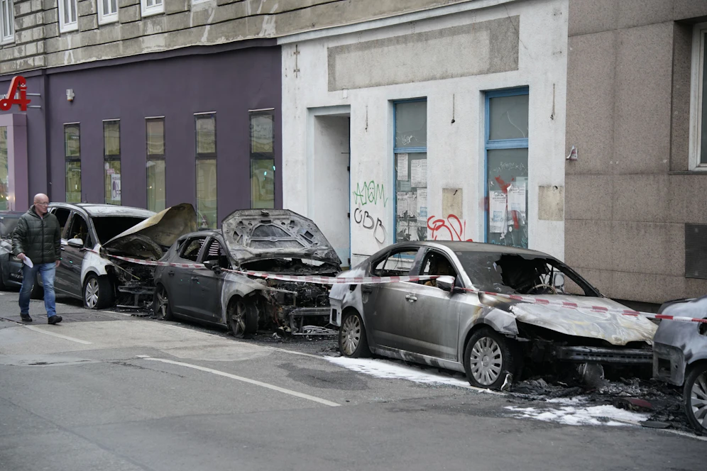 Die Umstände des Brandes sind noch ungeklärt.