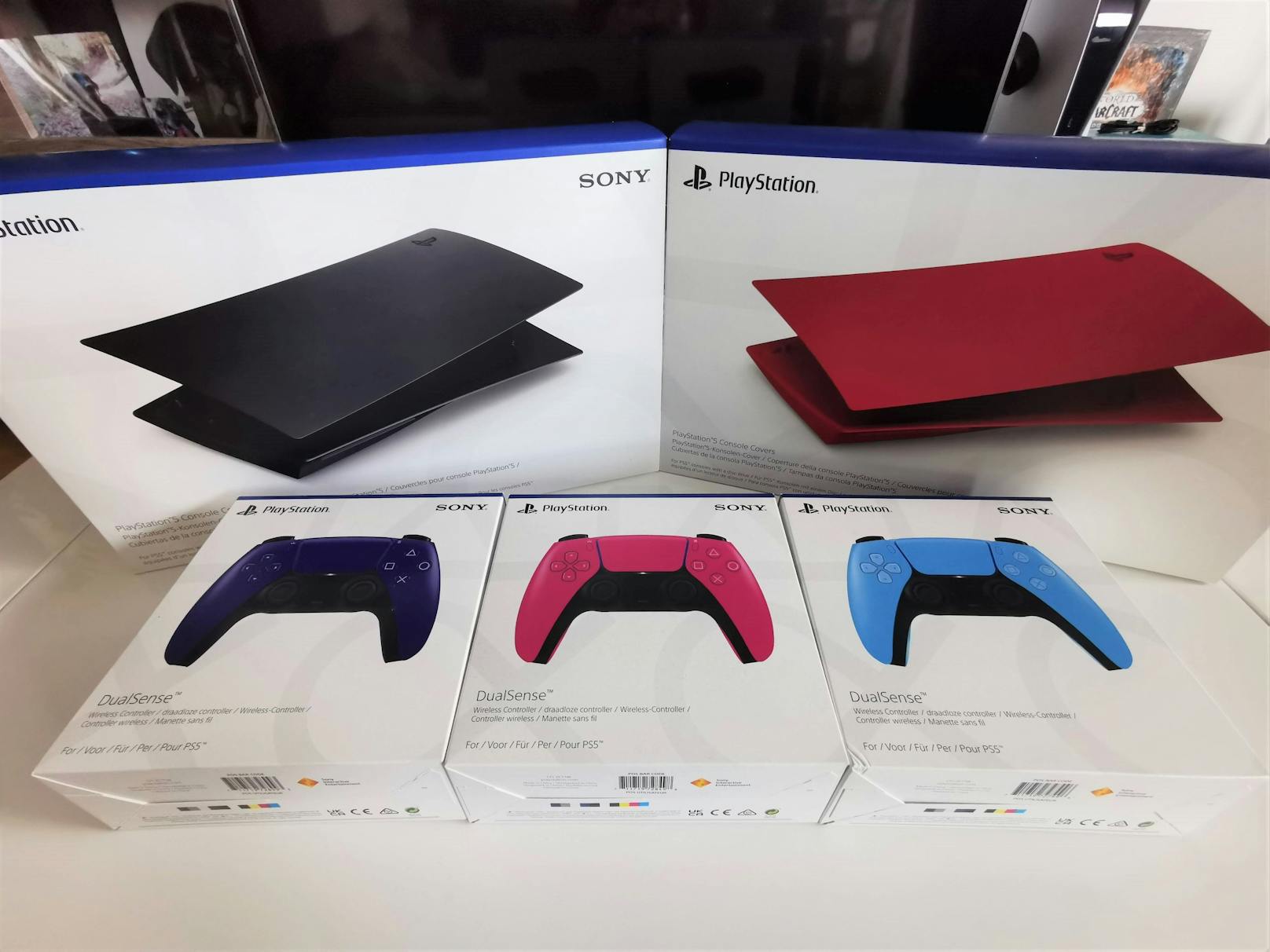 Pink, Blau, Violett – mit den Zeiten der klassischen Farben Weiß und Schwarz ist es auf der PlayStation 5 zwar nicht vorbei, wer will,...