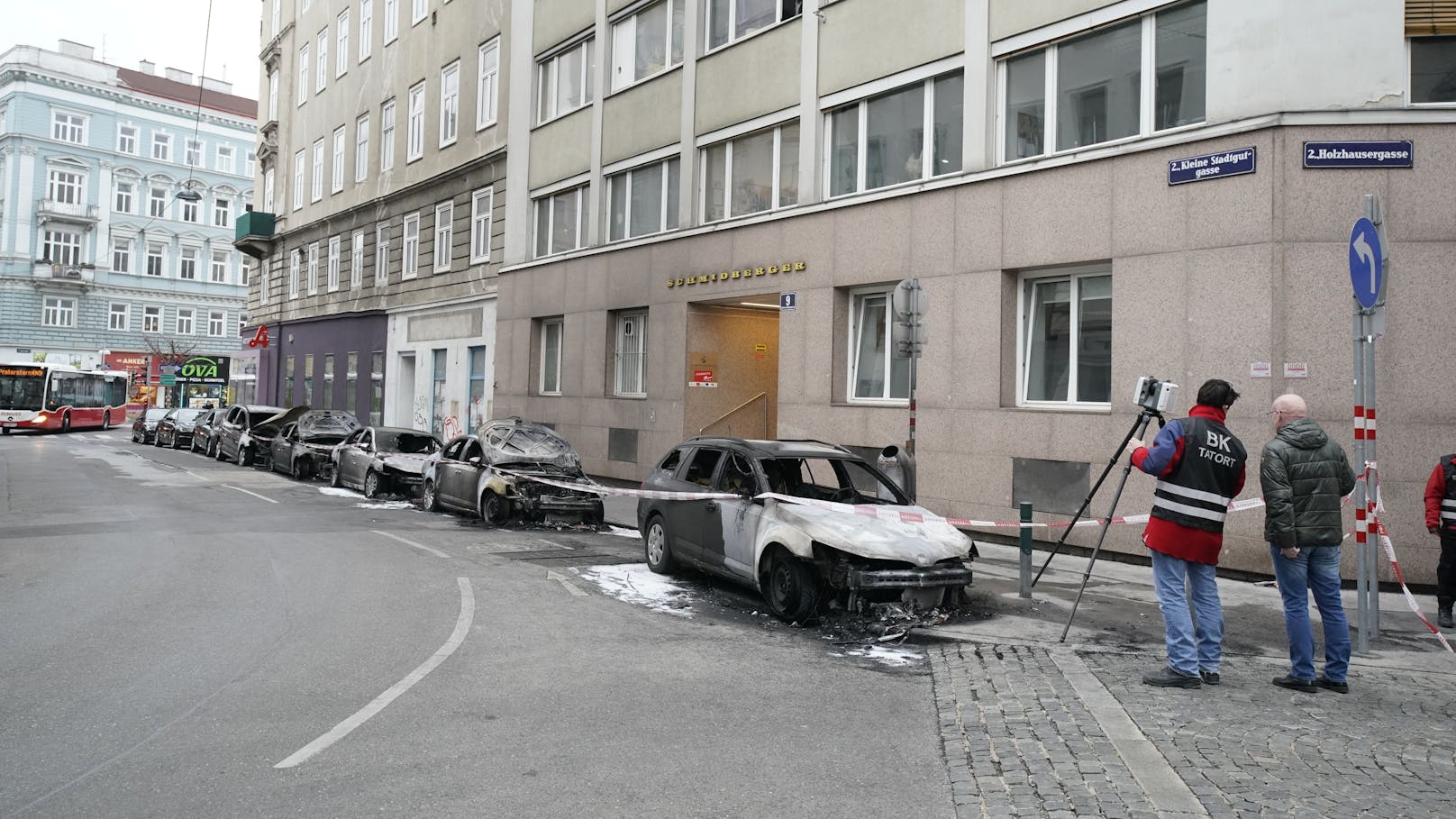 Um halb zwei Uhr Nachts brach ein Feuer in der Leopoldstadt aus.