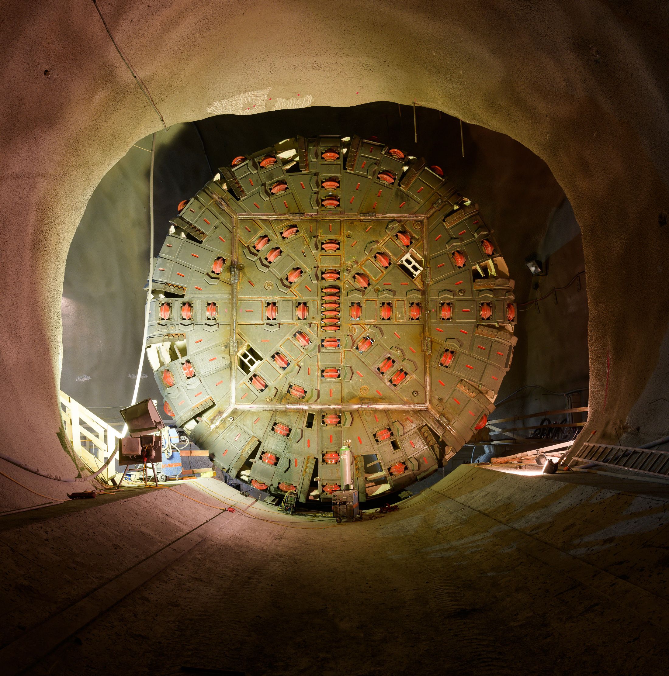 Maschine in Semmering-Basistunnel