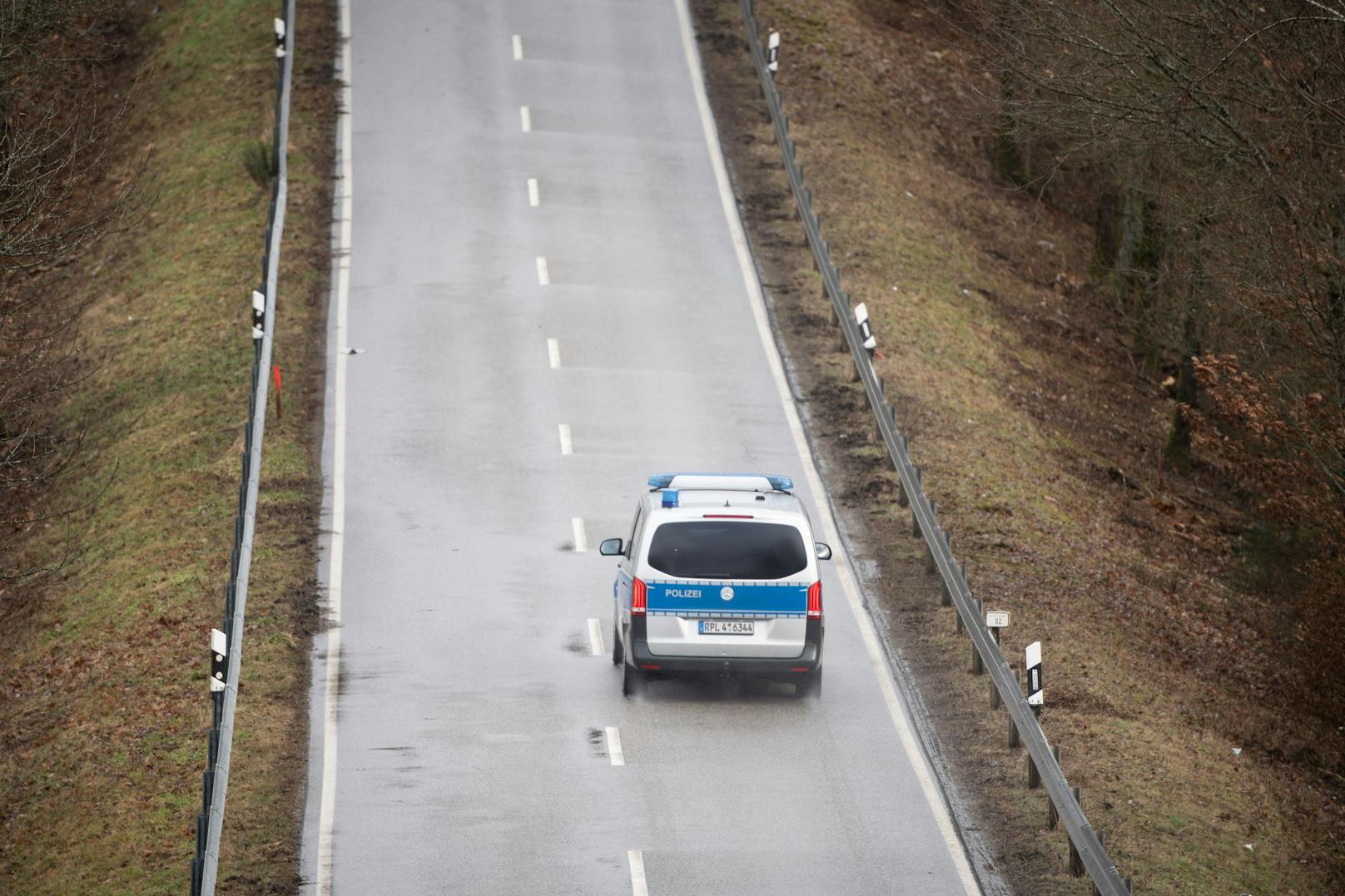 Die Polizei bittet auch die Bevölkerung um Mithilfe.