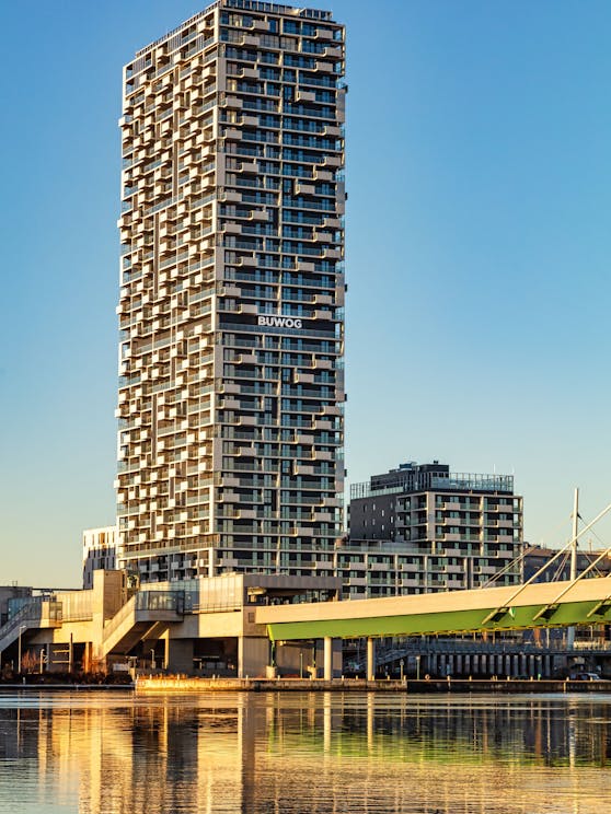 Im 140 Meter hohen Turm an der Donau stehen 511 Wohnungen zur Verfügung.