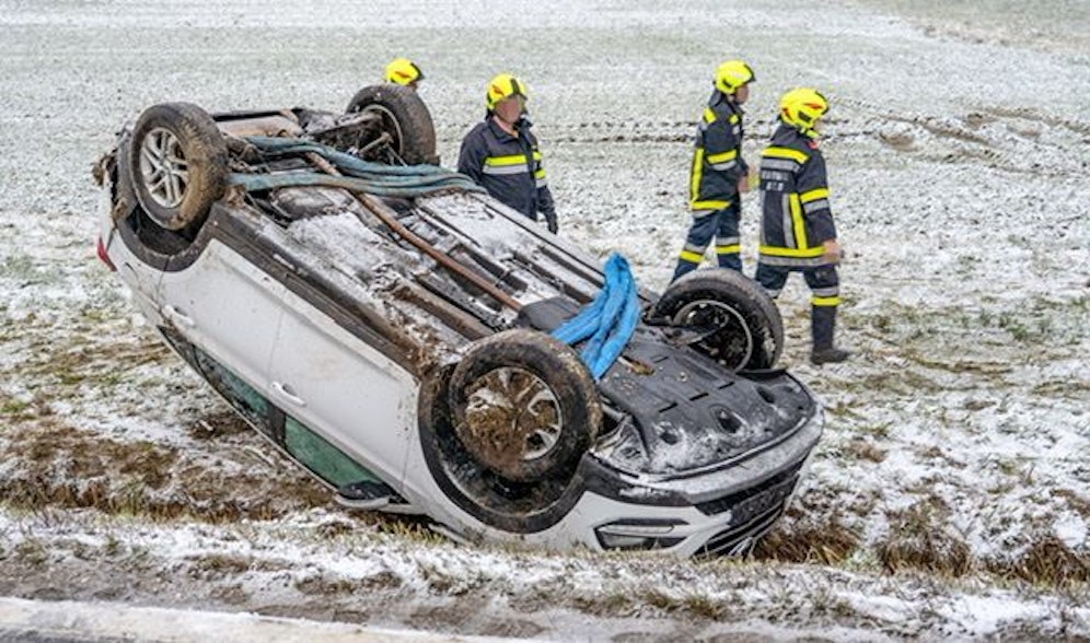 Der Lenker wurde schwer verletzt.