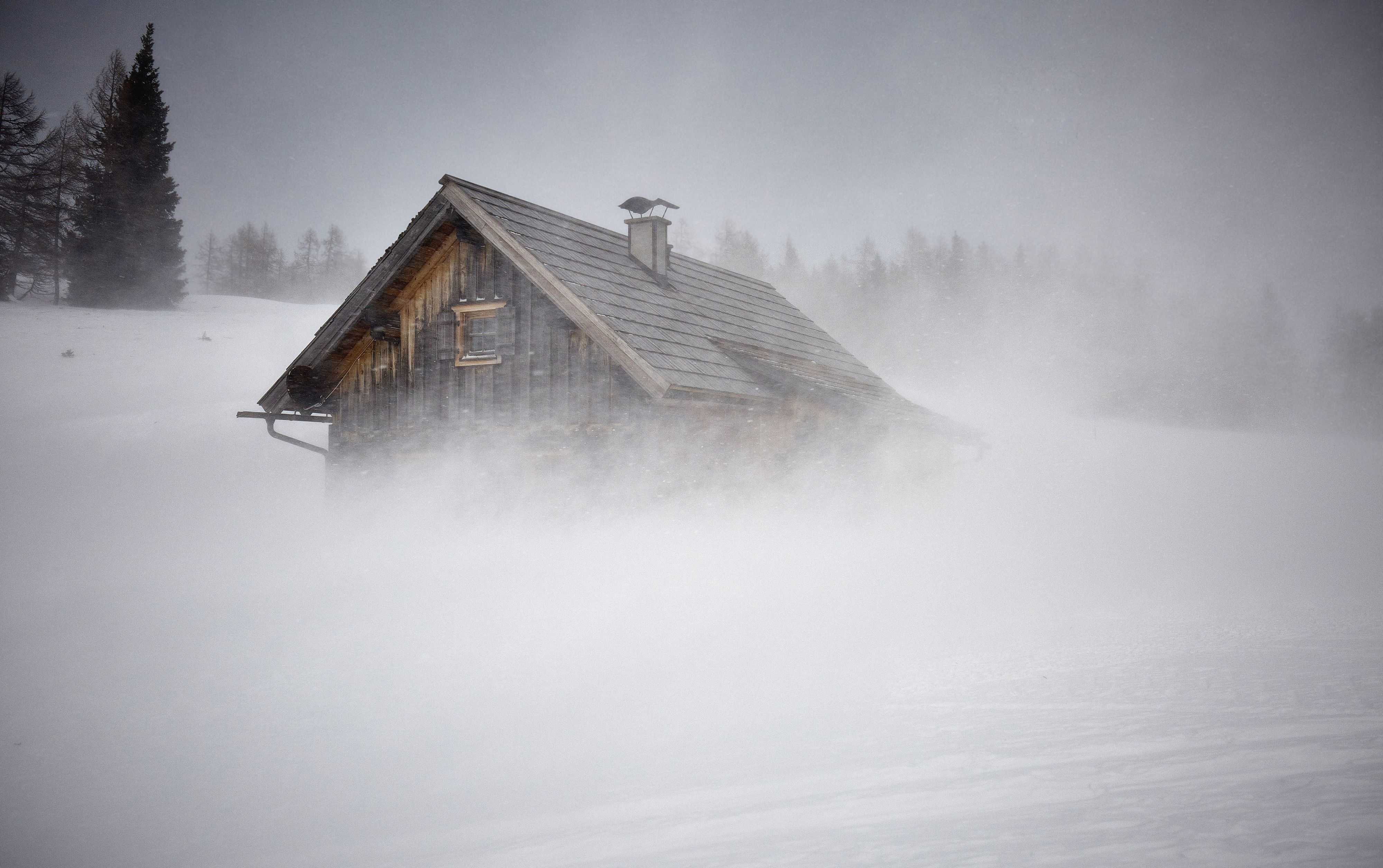 Starke Schneefälle in der Steiermark am 31. Jänner. Gleichzeitig fegte ein rauer Wind durchs Land.