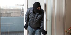 Wiener entdeckt Einbrecher in Wohnung und handelt sofort
