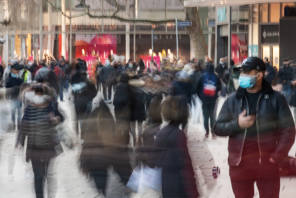 Die Corona Zahlen in Deutschland schossen am Mittwoch in neue Höhen. 