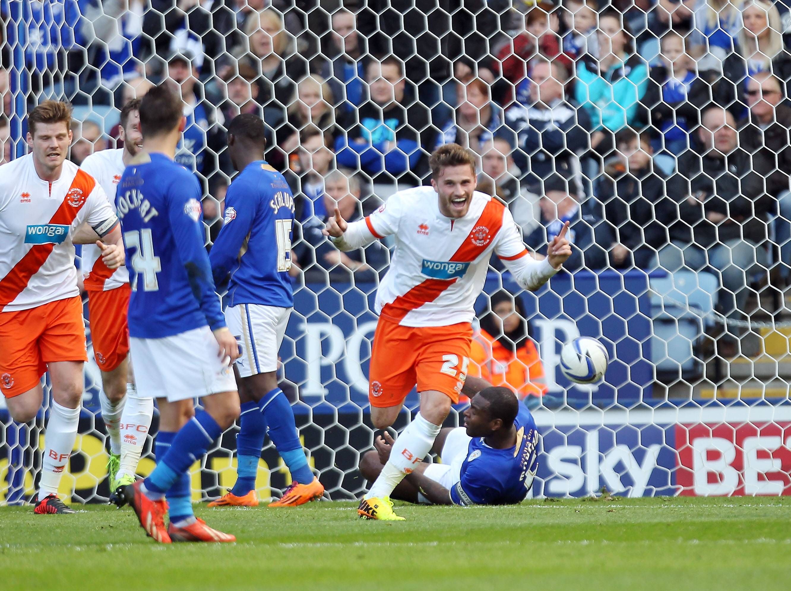 David Goodwillie 2014 im Blackpool-Trikot.