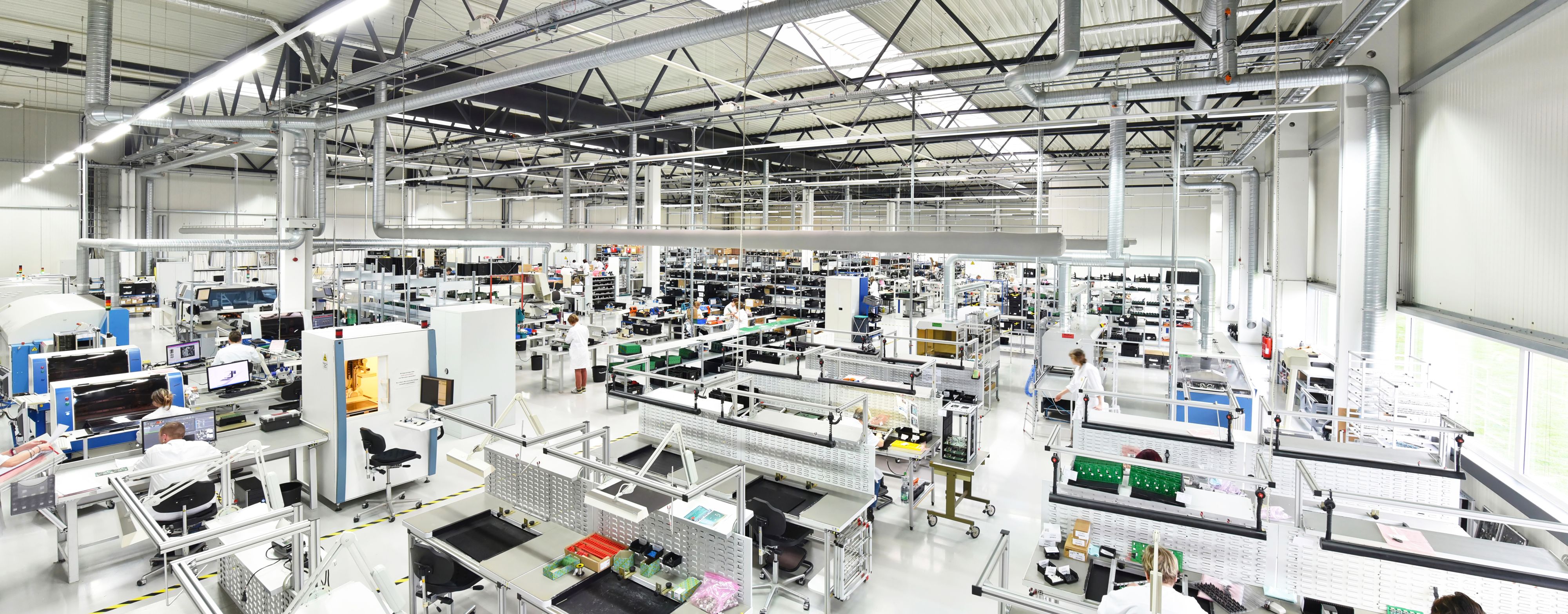 Die Frau starb auf dem Fabriksgelände. Symbolbild. 