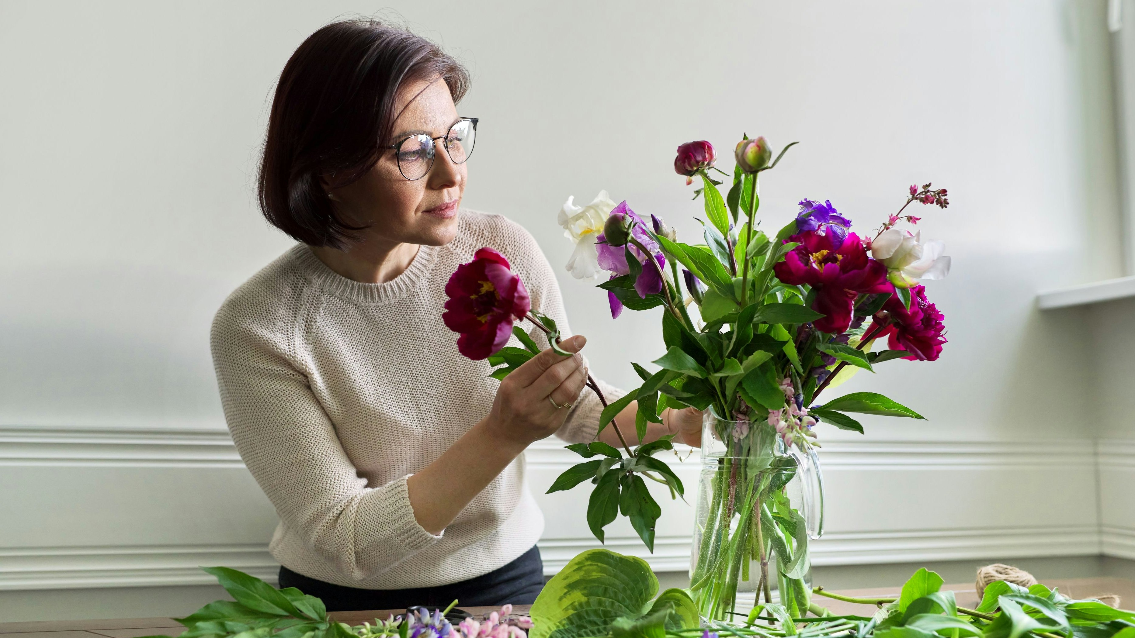 Du willst Schnittblumen länger haltbar machen? Dann lies unsere Tipps.