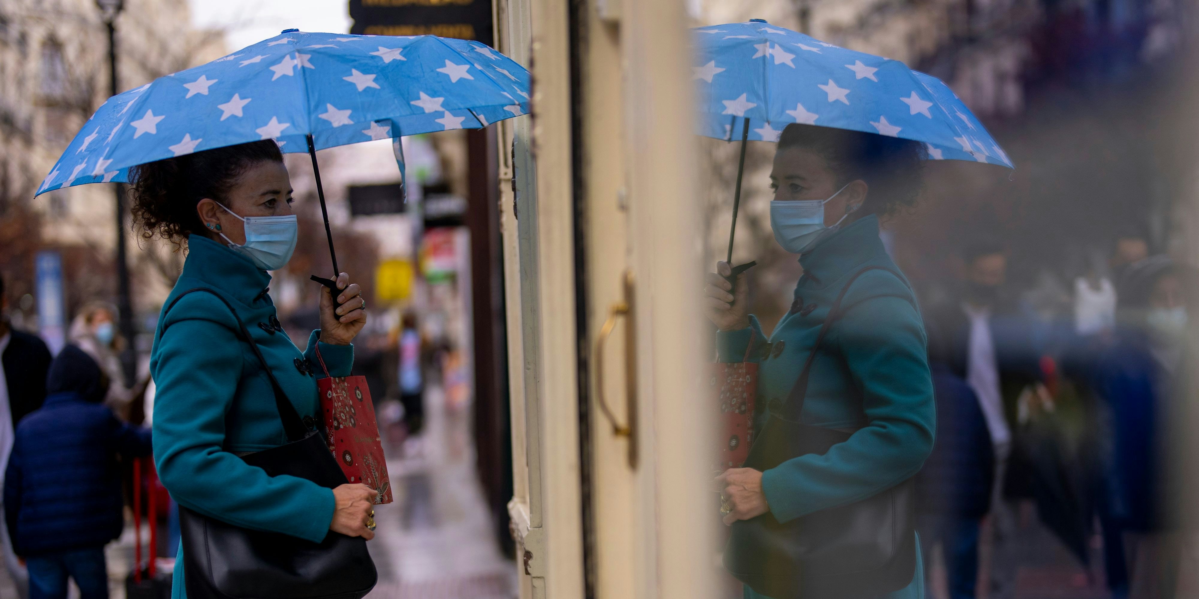 Die Maske im Freien ist ab kommender Woche Geschichte.