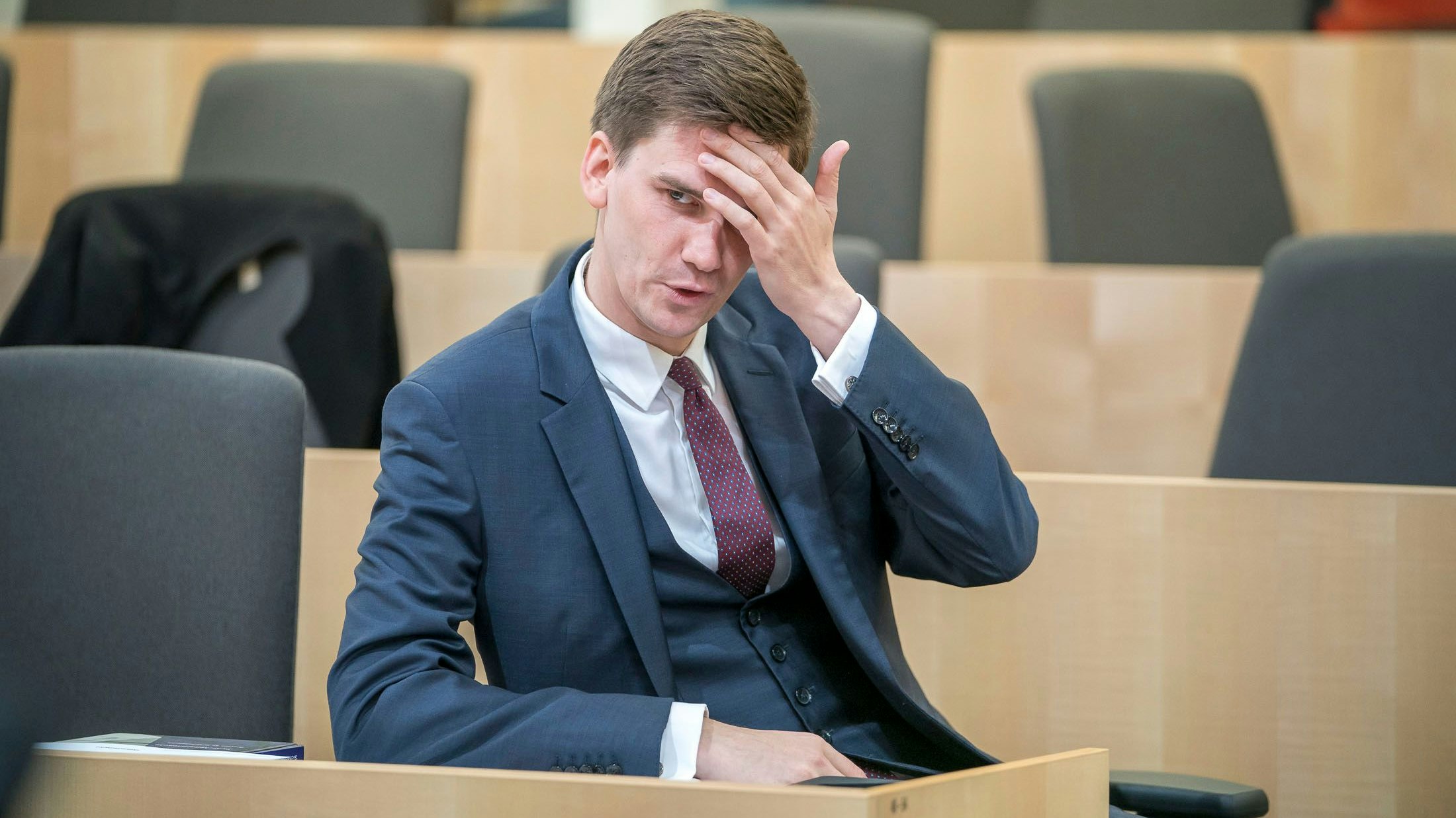 Neos-General Douglas Hoyos ist entsetzt.