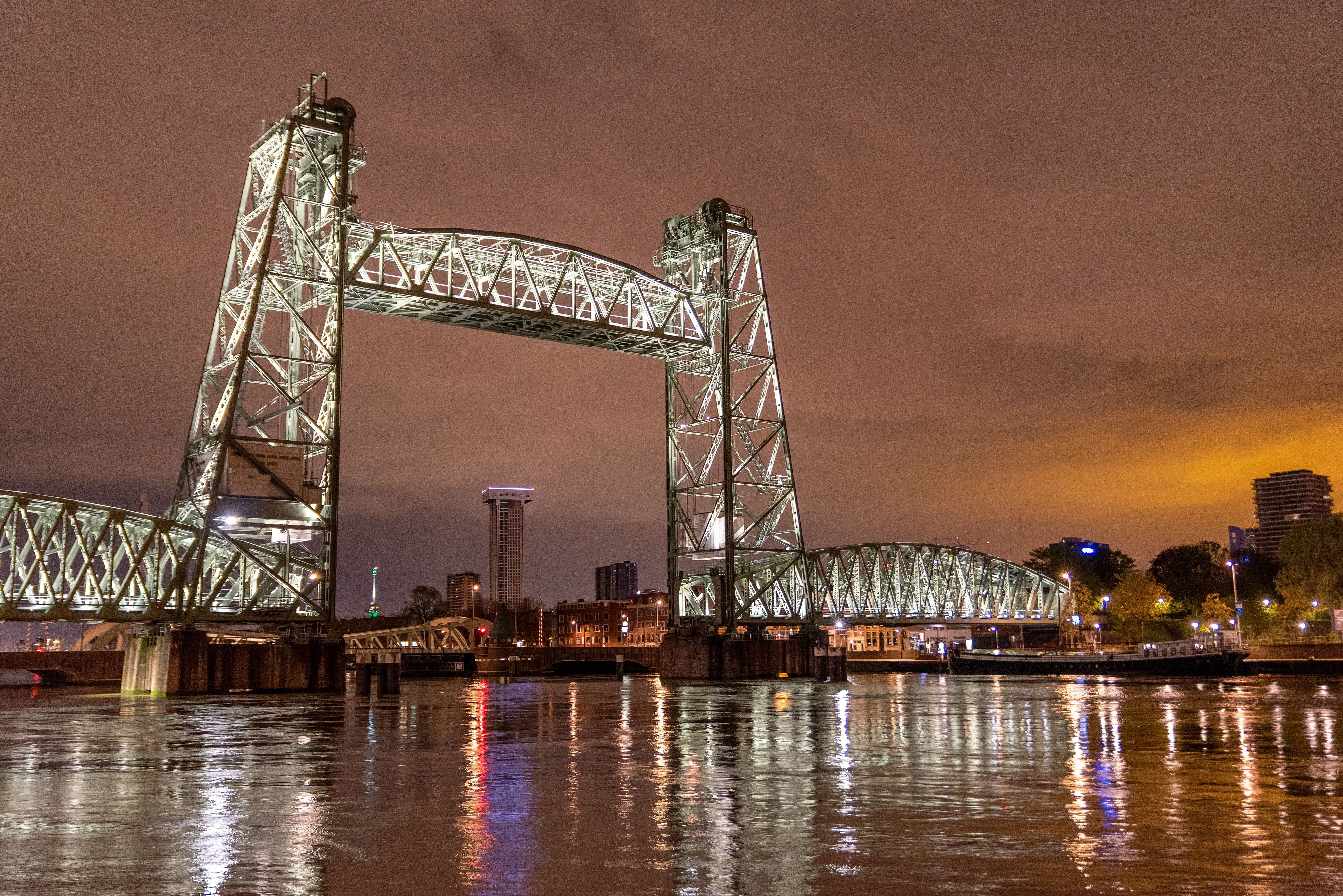 Muss sie weichen oder nicht? Die Konigshaven-Brücke in Rotterdam.