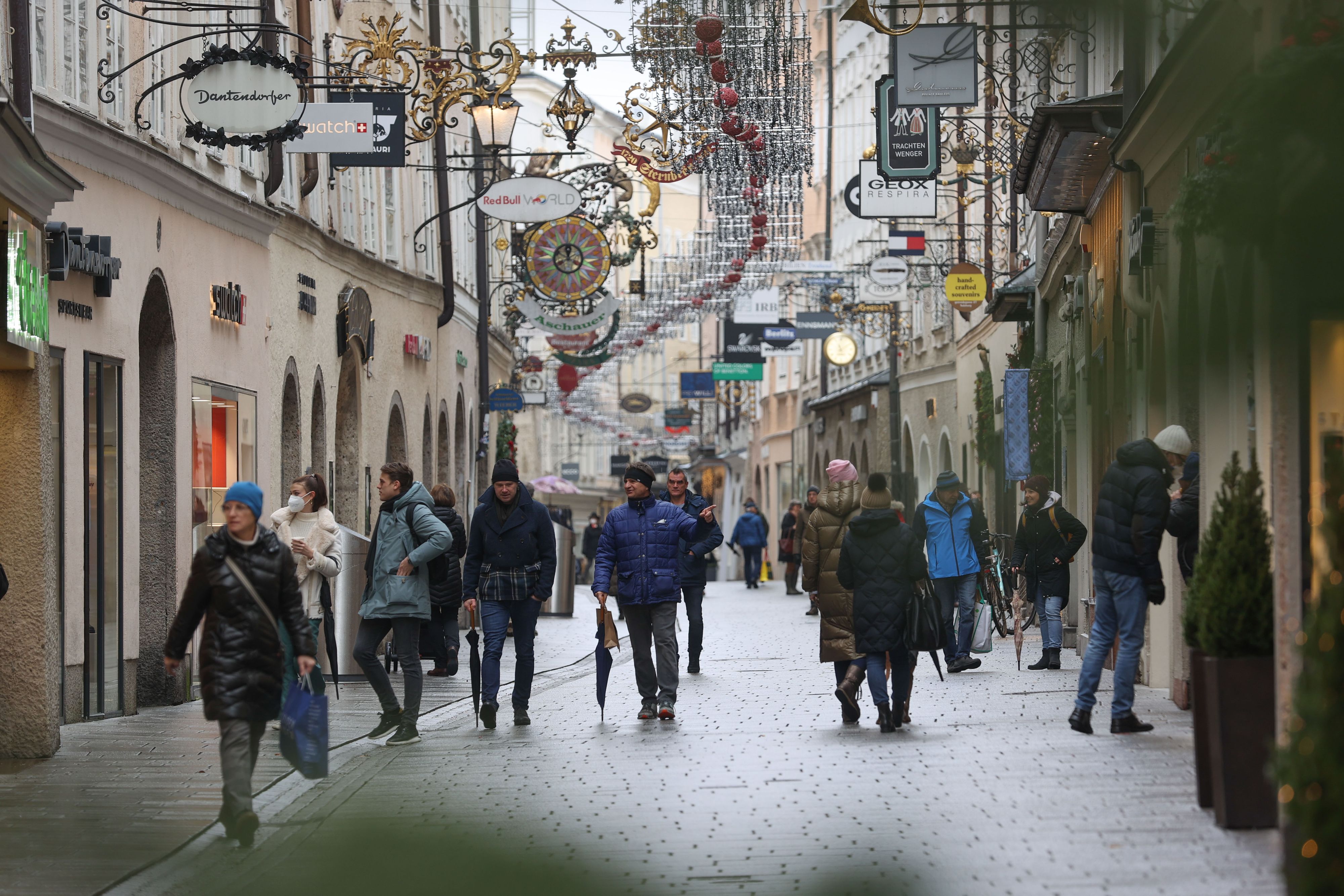 Die Lockdowns haben vielen Geschäften hart zugesetzt. Trotzdem erzielte der Einzelhandel im Schnitt ein Umsatzplus.